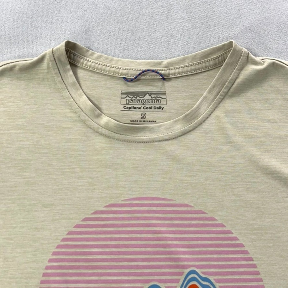 Patagonia Capilene Cool Daily Shirt Women Small Graphic Print Ridge Rise Tee - Picture 5 of 13